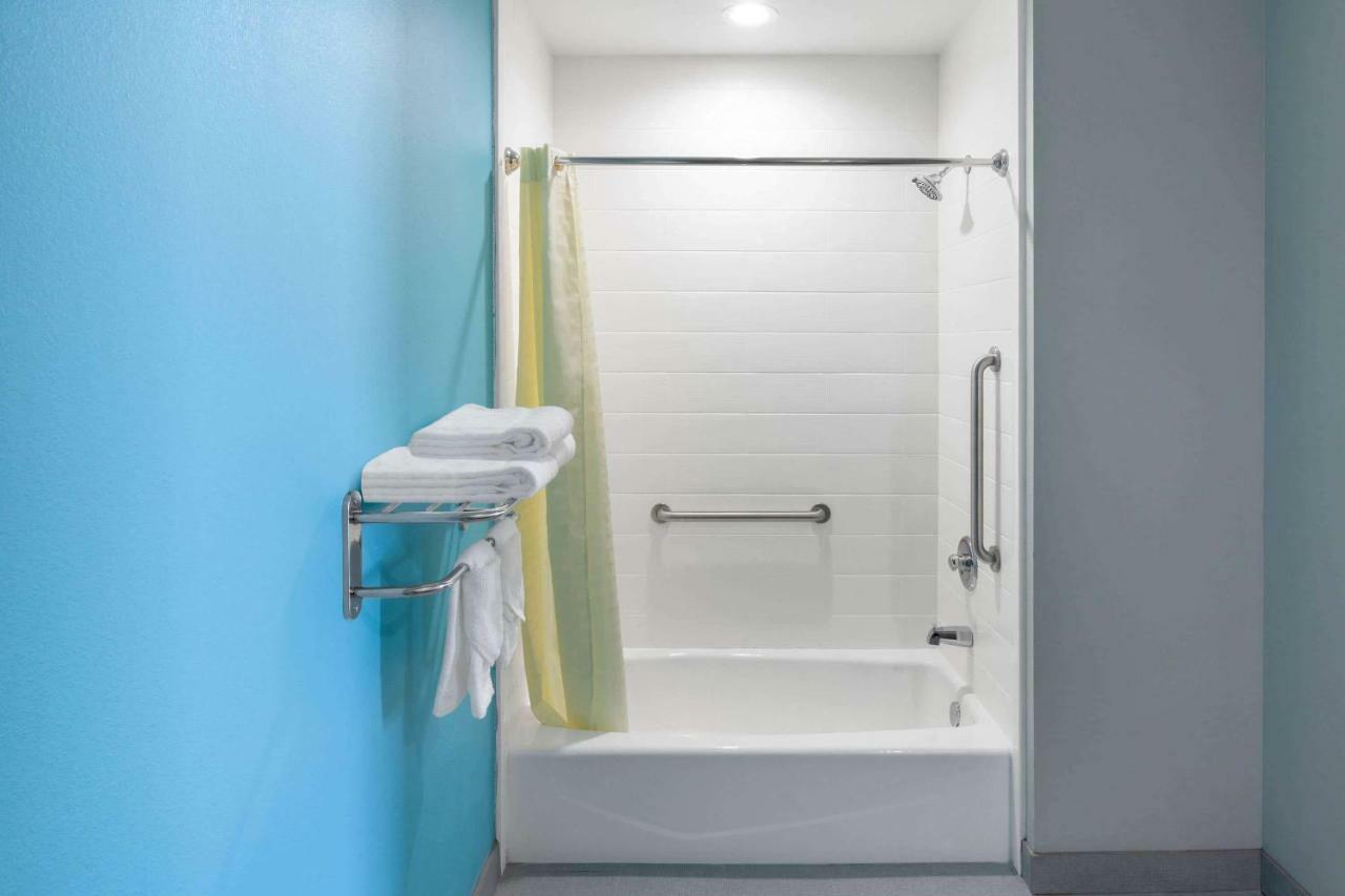 Americas Best Value Inn Houston Willowbrook Eksteriør billede